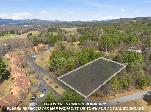 16 Fairway Dr #16, Ashland, NH 03217