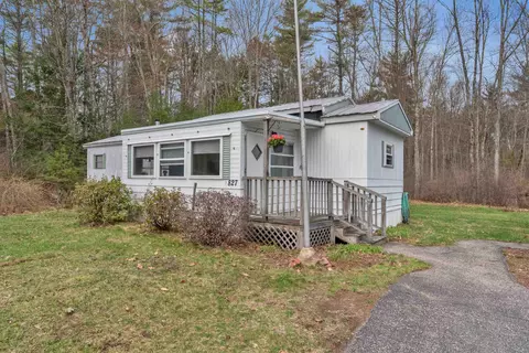 827 Franklin Pierce Hwy, Barrington, NH 03825