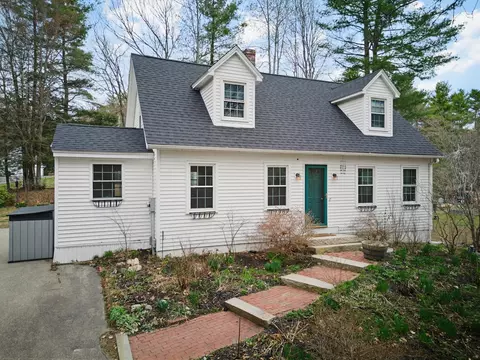 21 Little River Rd, Nottingham, NH 03290
