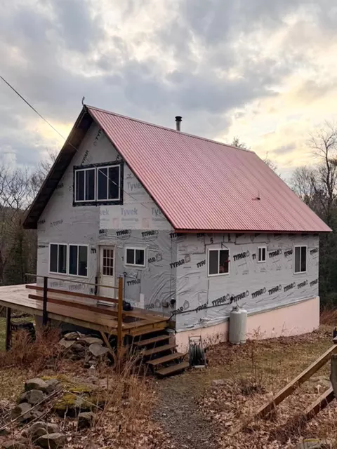 127 Oliverian Heights Rd, Pike, NH 03780
