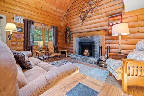 553 Roaring Branch Rd, Arlington, VT 05250