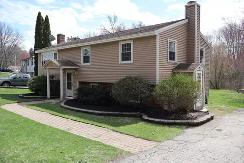9 Whitehall Ter, Hooksett, NH 03106