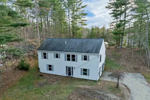 50 Pine Knoll Dr, Farmington, NH 03835