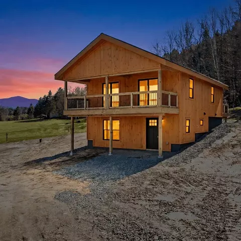 334 Cochran Rd, Morristown, VT 05661