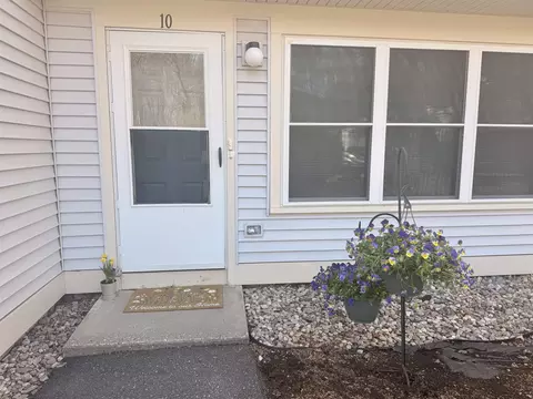 10 Morningside Cmns, Brattleboro, VT 05301