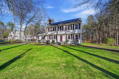 27 Winslow Farm Rd, Hudson, NH 03051