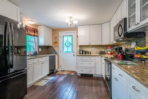 393 Morse Hill Rd, Dorset, VT 05253