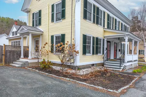 51 River St, Woodstock, VT 05091