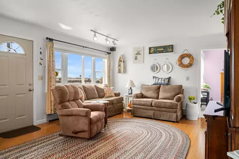 Living - 501 Ocean Blvd #1, Hampton, NH 03842 photo 6 of 6