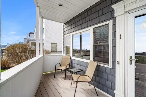 Exterior - 501 Ocean Blvd #1, Hampton, NH 03842 photo 5 of 7