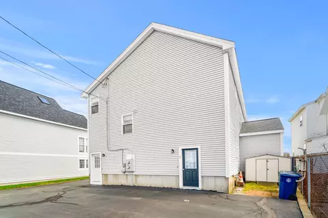 Exterior - 501 Ocean Blvd #1, Hampton, NH 03842 photo 4 of 7