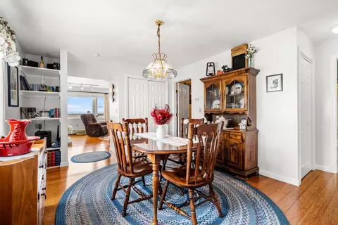Dining - 501 Ocean Blvd #1, Hampton, NH 03842 photo 1 of 2