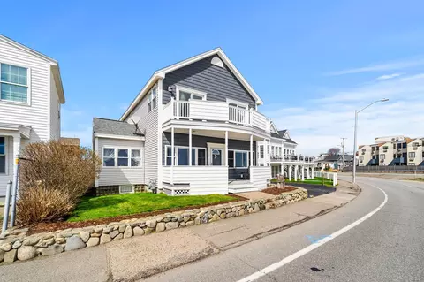 Exterior - 501 Ocean Blvd #1, Hampton, NH 03842 photo 2 of 7
