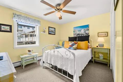 Bedroom - 501 Ocean Blvd #1, Hampton, NH 03842 photo 3 of 7
