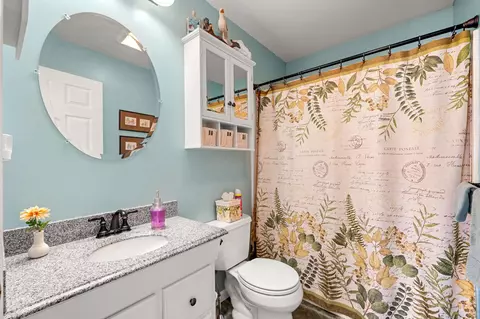 Bath - 501 Ocean Blvd #1, Hampton, NH 03842 photo 1 of 2