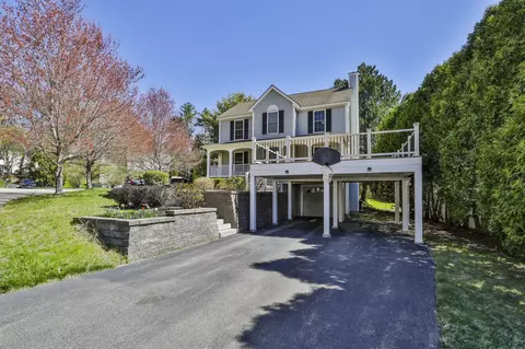 3 Katie Ln, Nashua, NH 03062