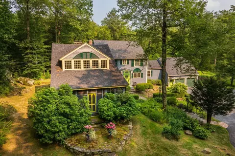 4 Elm Hill Rd, Peterborough, NH 03458