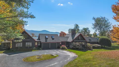 534 Cream Hill Rd, Mendon, VT 05701