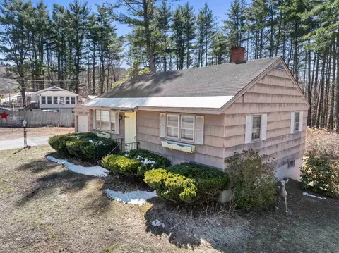 92 Gilmanton Rd, Belmont, NH 03220
