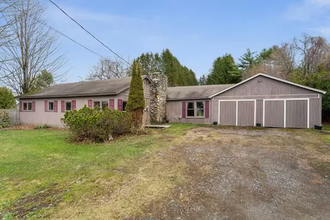 205 Loomis Hill Rd, Waterbury, VT 05677