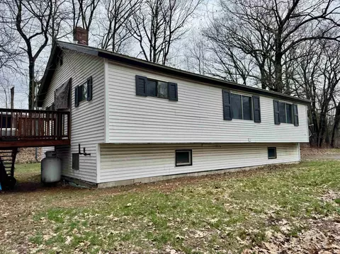 31 Forest St, Woodsville, NH 03785