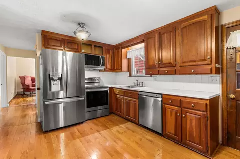 Kitchen - 6 Sirod Rd, Windham, NH 03087 photo 3 of 5