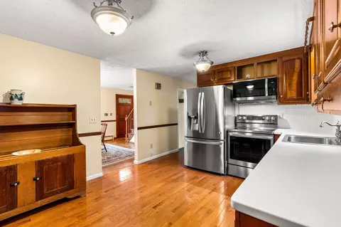 Kitchen - 6 Sirod Rd, Windham, NH 03087 photo 2 of 5