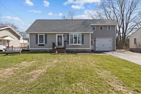31 Greening Ave, South Burlington, VT 05403