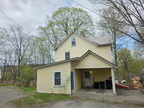 134 Washington St, Brattleboro, VT 05301