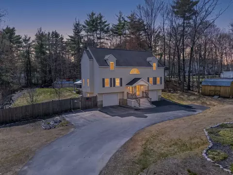 158 Tina Dr, Pembroke, NH 03275