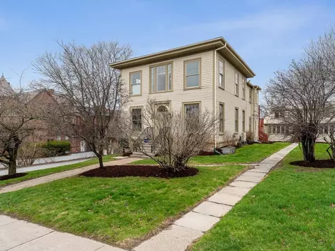 300 Main St #2, Burlington, VT 05401