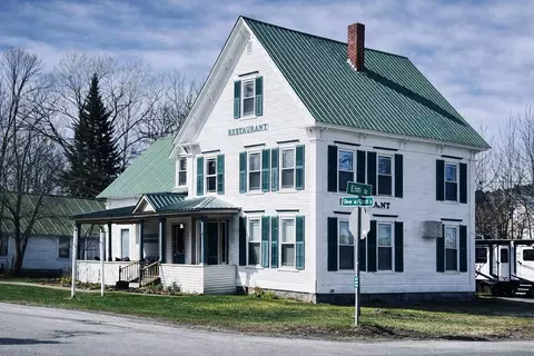14 Glover Rd, Barton, VT 05822