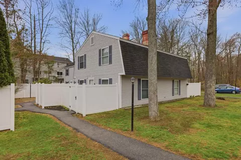 4 Hemlock Frst #4, Dover, NH 03820