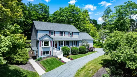 229 Meadowood Ln #6, Waterford, VT 05819