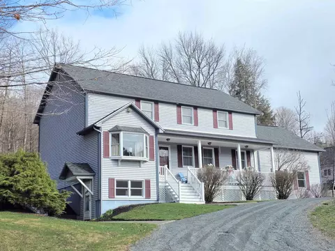 229 Meadowood Ln #6, Waterford, VT 05819