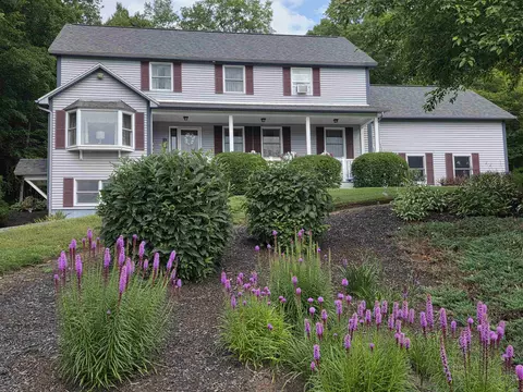 229 Meadowood Ln #6, Waterford, VT 05819