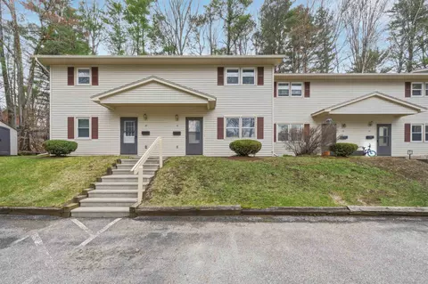 86 Pinecrest Dr #4E, Essex, VT 05452