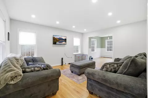 10 Upton Rd, Mont Vernon, NH 03057
