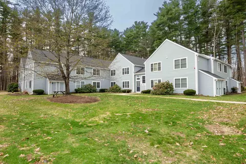 50 Brookside Dr #O5, Exeter, NH 03833