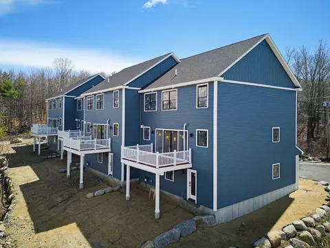 21 Upper Ladd Hill Rd #B, Meredith, NH 03253