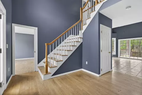 Entry Way - 12 Leclair Dr, Hudson, NH 03051 photo 2 of 4