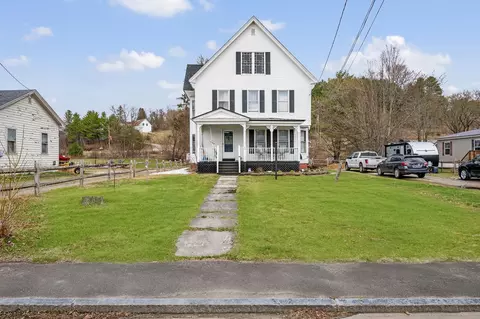 44 Main St, Stratford, NH 03590