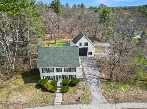 16 School St, Salem, NH 03079