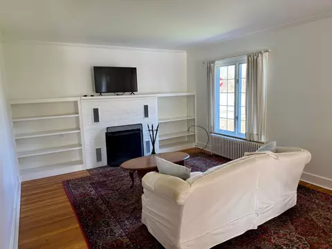 Living - 2 Pine Rd, Bennington, VT 05201 photo 2 of 5