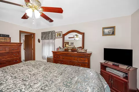 Bedroom - 22 Depot Rd, Windham, NH 03087 photo 4 of 9