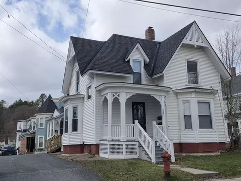 385 Spring St, Saint Johnsbury, VT 05819
