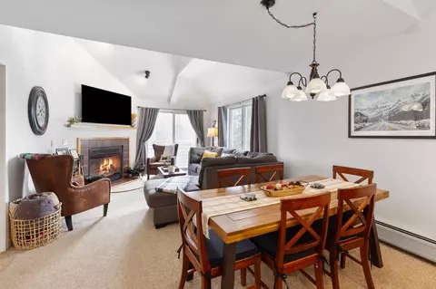 329 Village Cir #V8, Killington, VT 05751