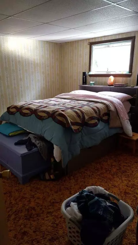 Bedroom - 809 Vermont Route 102, Canaan, VT 05903 photo 2 of 3
