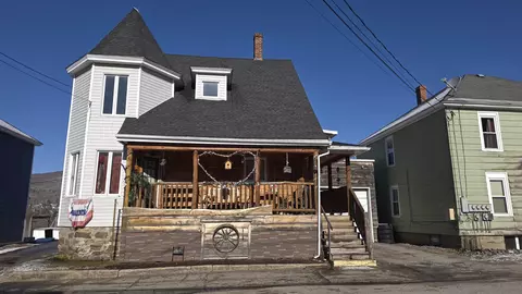 511 Goebel St, Berlin, NH 03570