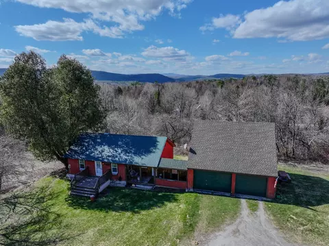495 Lawrence Rd, Waterford, VT 05819